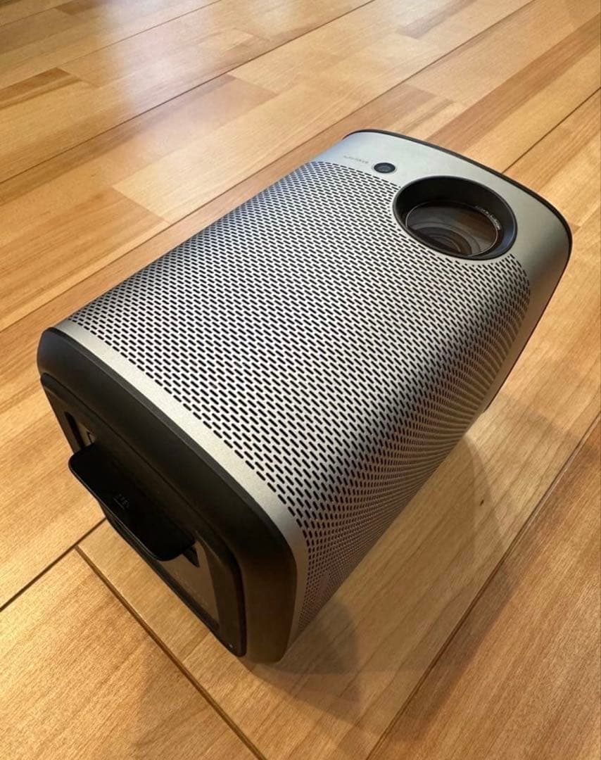 【美品】 XGIMI HALO プロジェクター 本体　スタンド付き