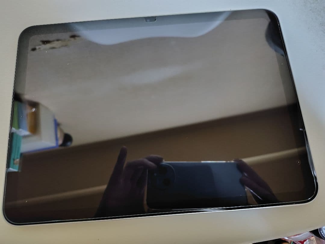 Apple 11 インチ iPad (A16)　シルバー