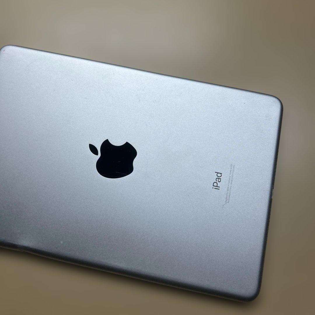 iPad mini5 第5世代　64GB Wi-Fi 画面割れあり