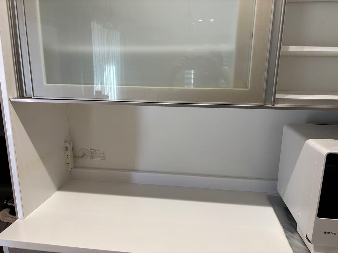 ニトリ　リガーレ　ホワイトキャビネット 食器棚・キッチンカウンター　上置き棚付き