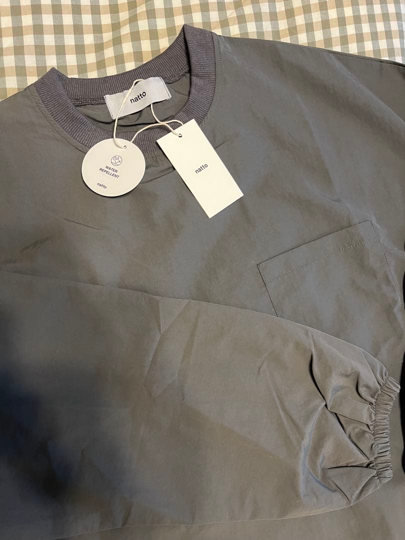 新品グレー natto プレミアム ナイロン プルオーバー セットアップ