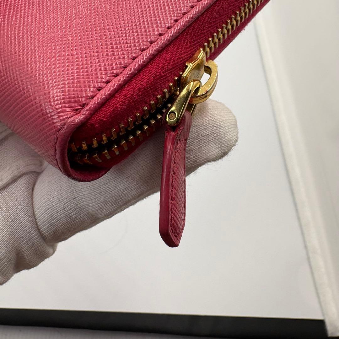 【美品】PRADA 長財布 ラウンド リボン メタルロゴ サフィアーノレザー