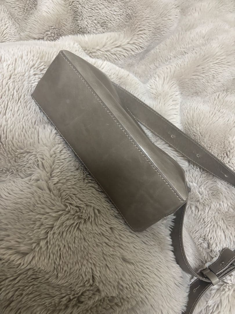 CHRISTIAN VILLA クリスチャンヴィラ ショルダートートバッグ