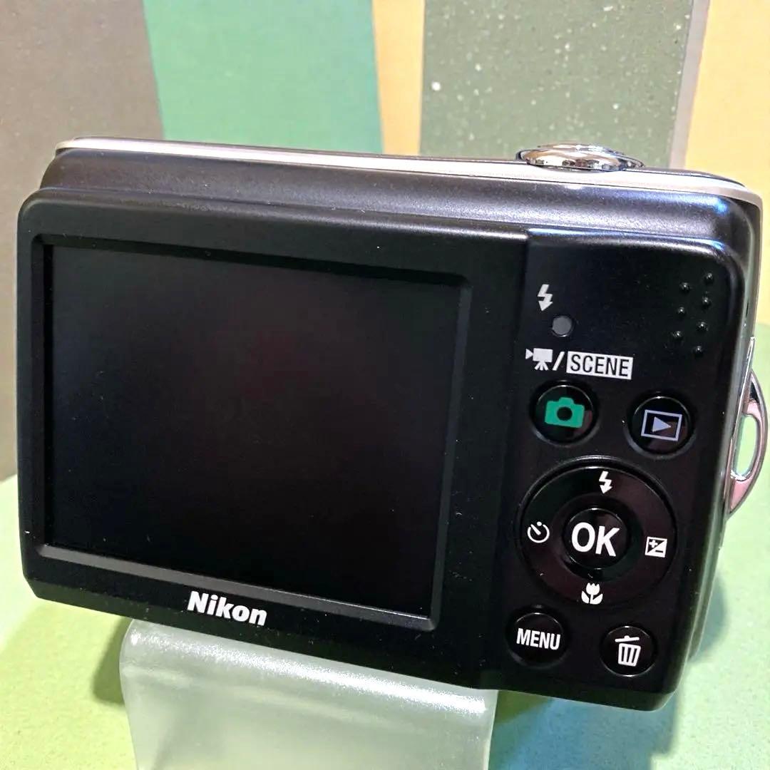 [美品 乾電池駆動] Nikon(ニコン)クールピクス L21 シルバー