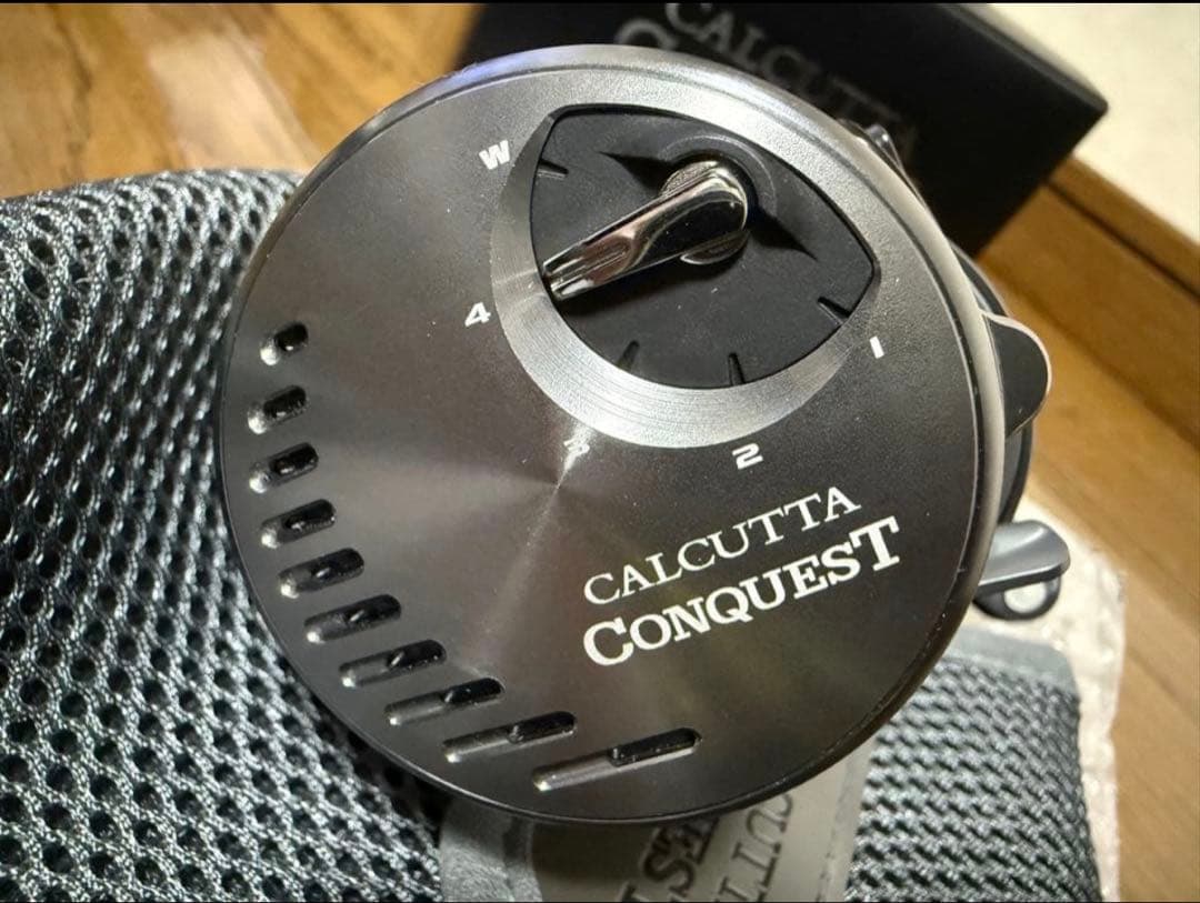 SHIMANO カルカッタコンクエストDC 201HG ベイトリール シマノ 左