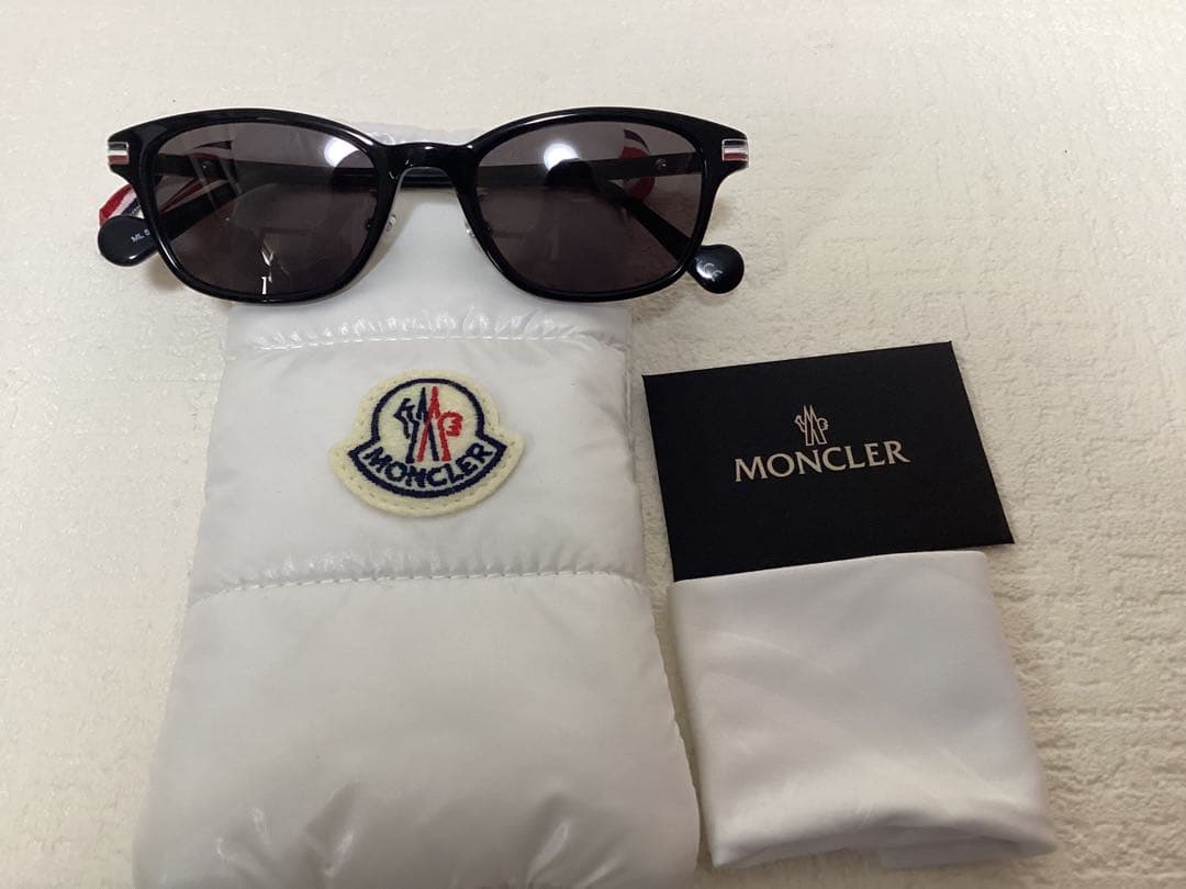 ⭐︎新品未使用⭐︎MONCLER サングラス　ML5116