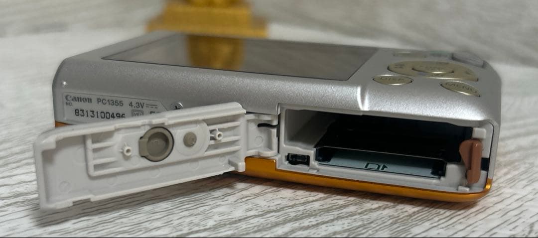 Canon IXY DIGITAL 110 IS デジカメ　【中古品】