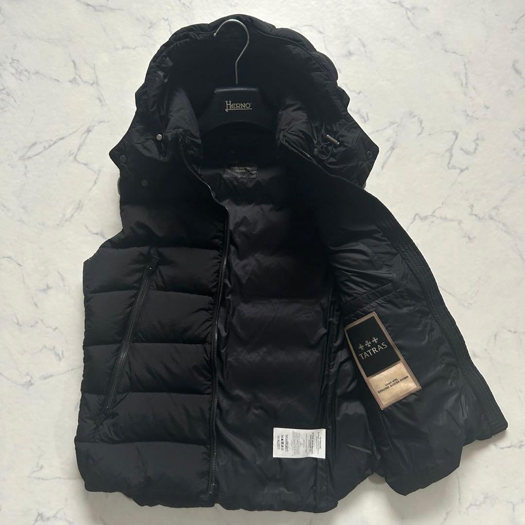 近年モデル タトラス クローネ ダウンベスト フード2way CURONE 黒