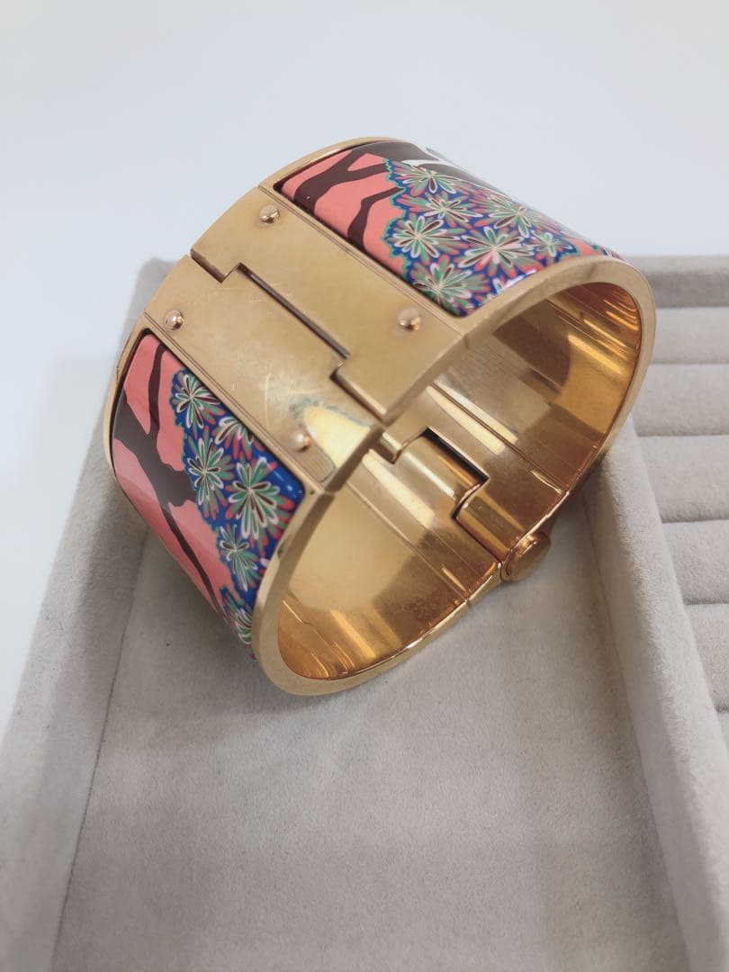 ★HERMES ワイドバングル キリン 三美神のヒンジ付きブレスレット