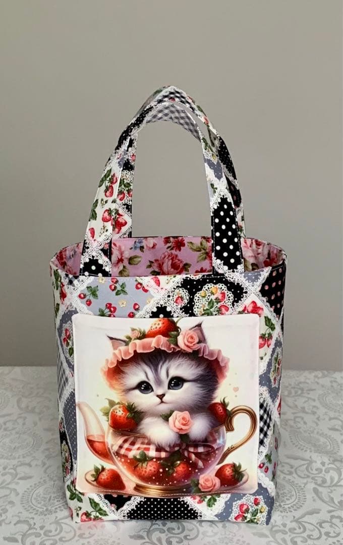 チロスケ　猫ちゃん　(両面パネル)トートバッグ