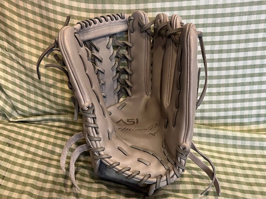 【極美品】ミズノプロ A51 軟式 外野手用 グローブ イチローモデル 色グレー