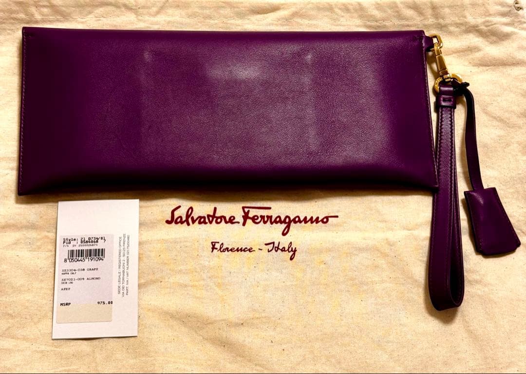 【新品級/希少色GRAPE】フェラガモ ガンチーニ クラッチ&リストレット