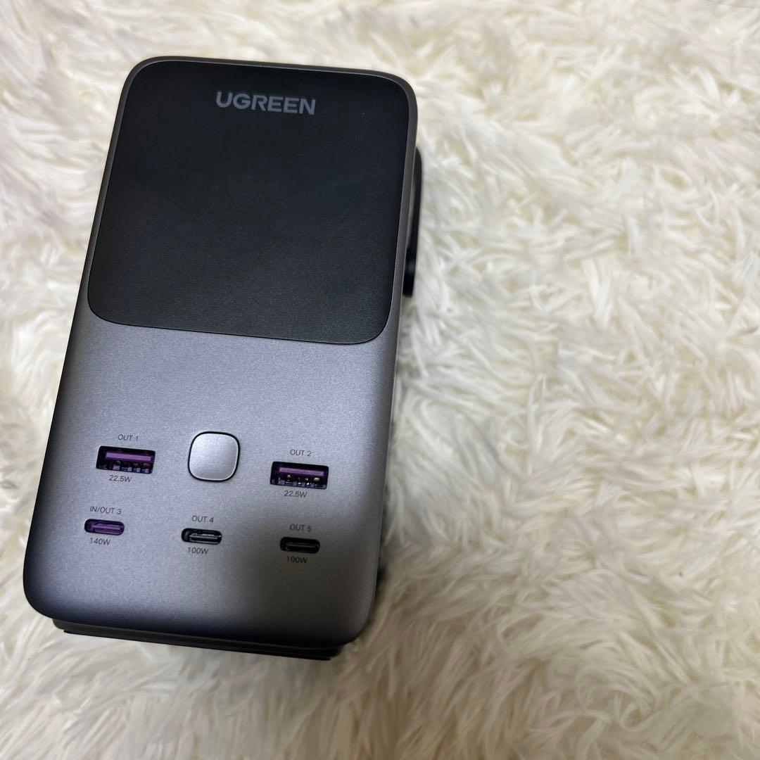 UGREEN モバイルバッテリー 48000mAh 300W PB770