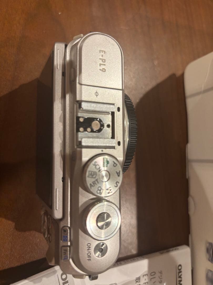 OLYMPUS PEN ミラーレスカメラ 本体と望遠レンズ他付属品