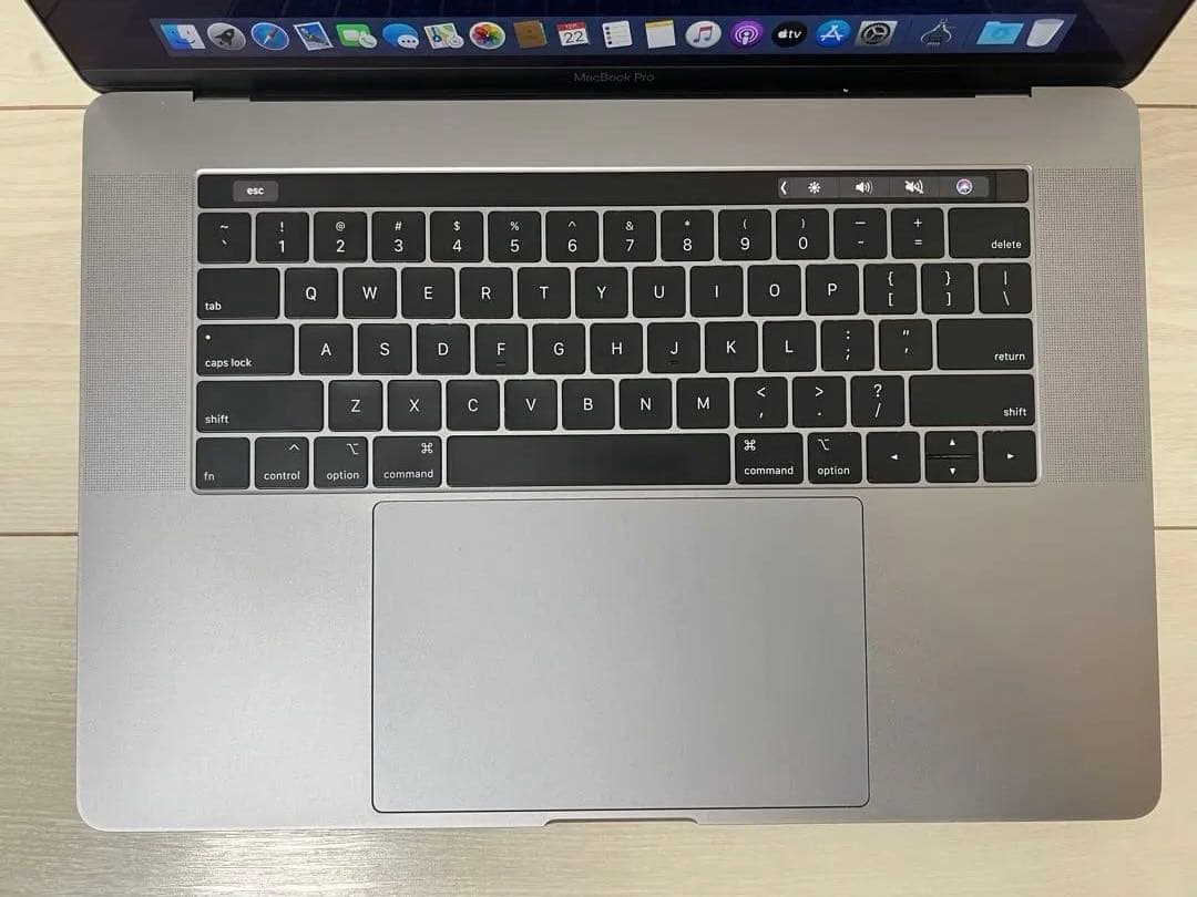 140回　MBP15インチi7/RAM32G/256GB USキー