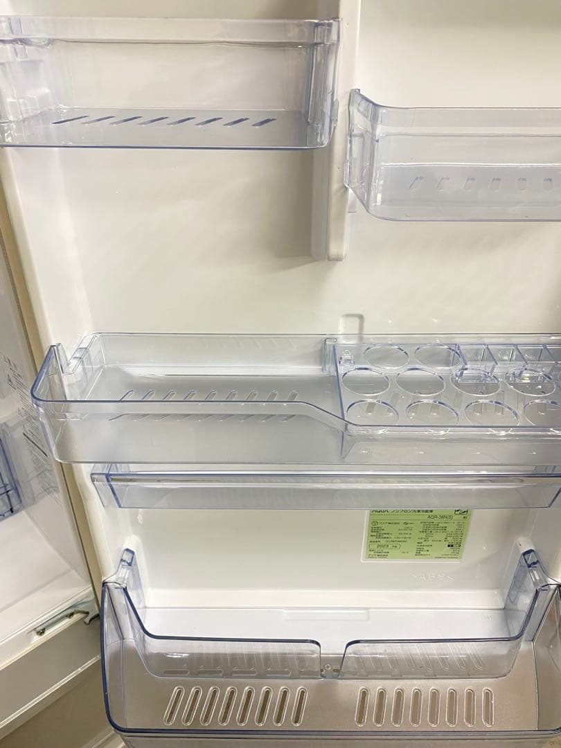 大型冷蔵庫 アクア　大容量　355L 右開き 美品　保証込み　高年式　家族　同棲