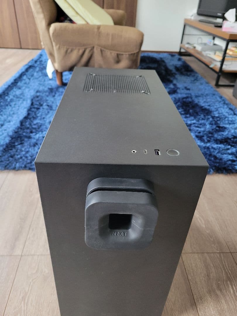 ミドルタワーPCケース アクリルウィンドウ付き