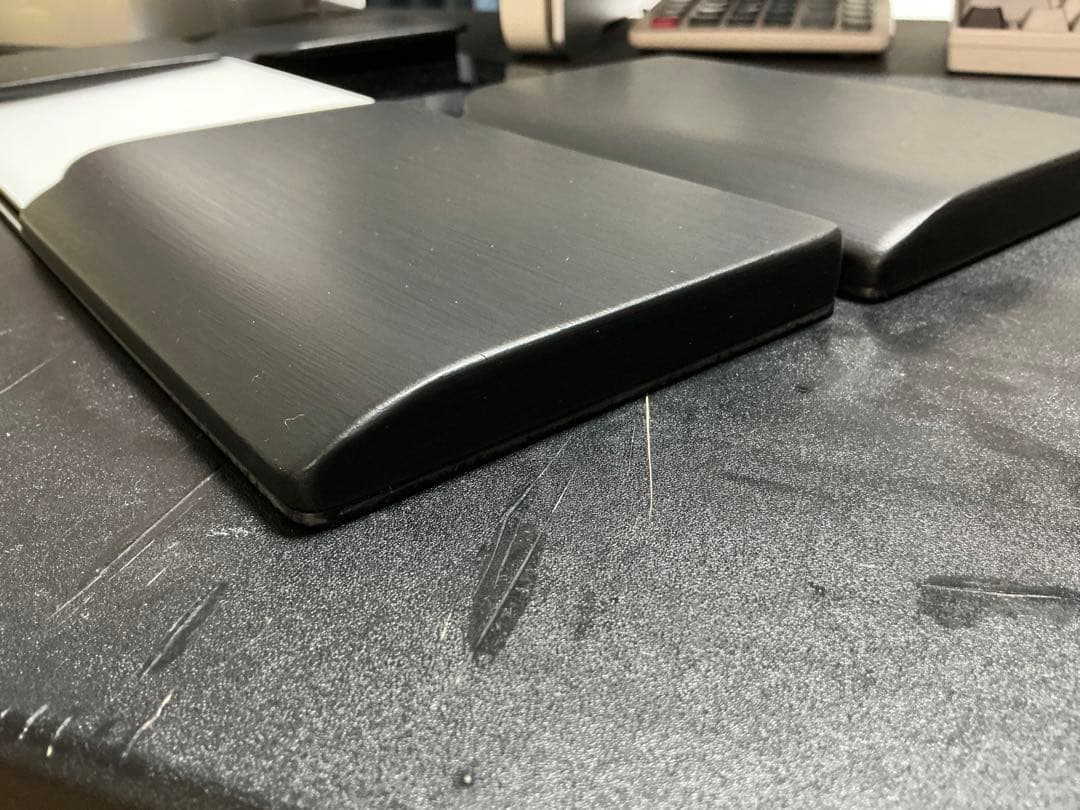 それ買いま様　オーダーパームレスト　379x115x18 2台　腕時計干渉対策