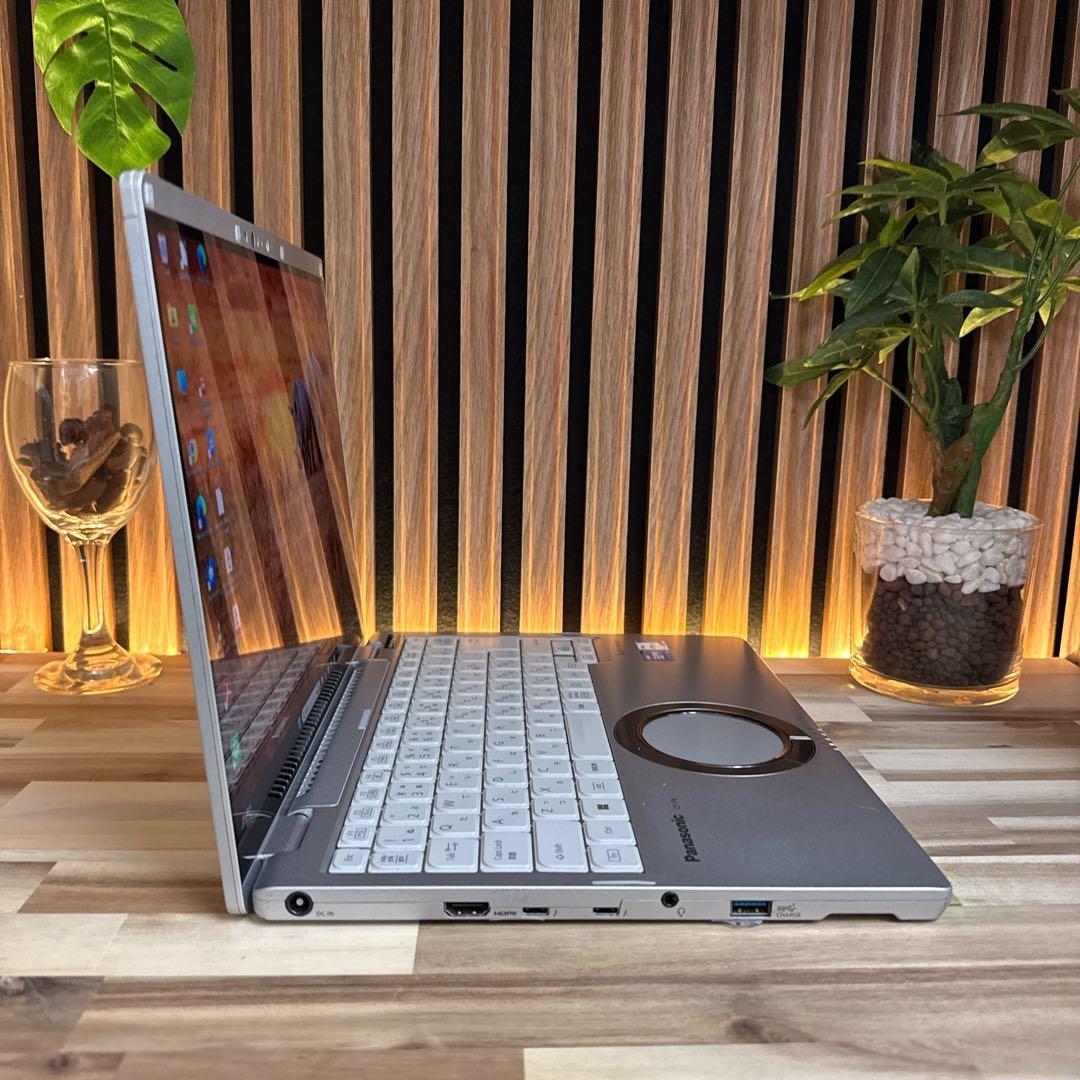 希少タッチパネル式‼️Let's note ☘️メモリ16GB☘大人気ノートパソコン