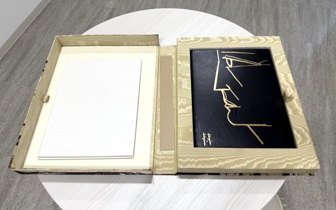 貴重　ベルナール・ビュッフェ　リトグラフ　画集　革装丁 新品同様　NO１