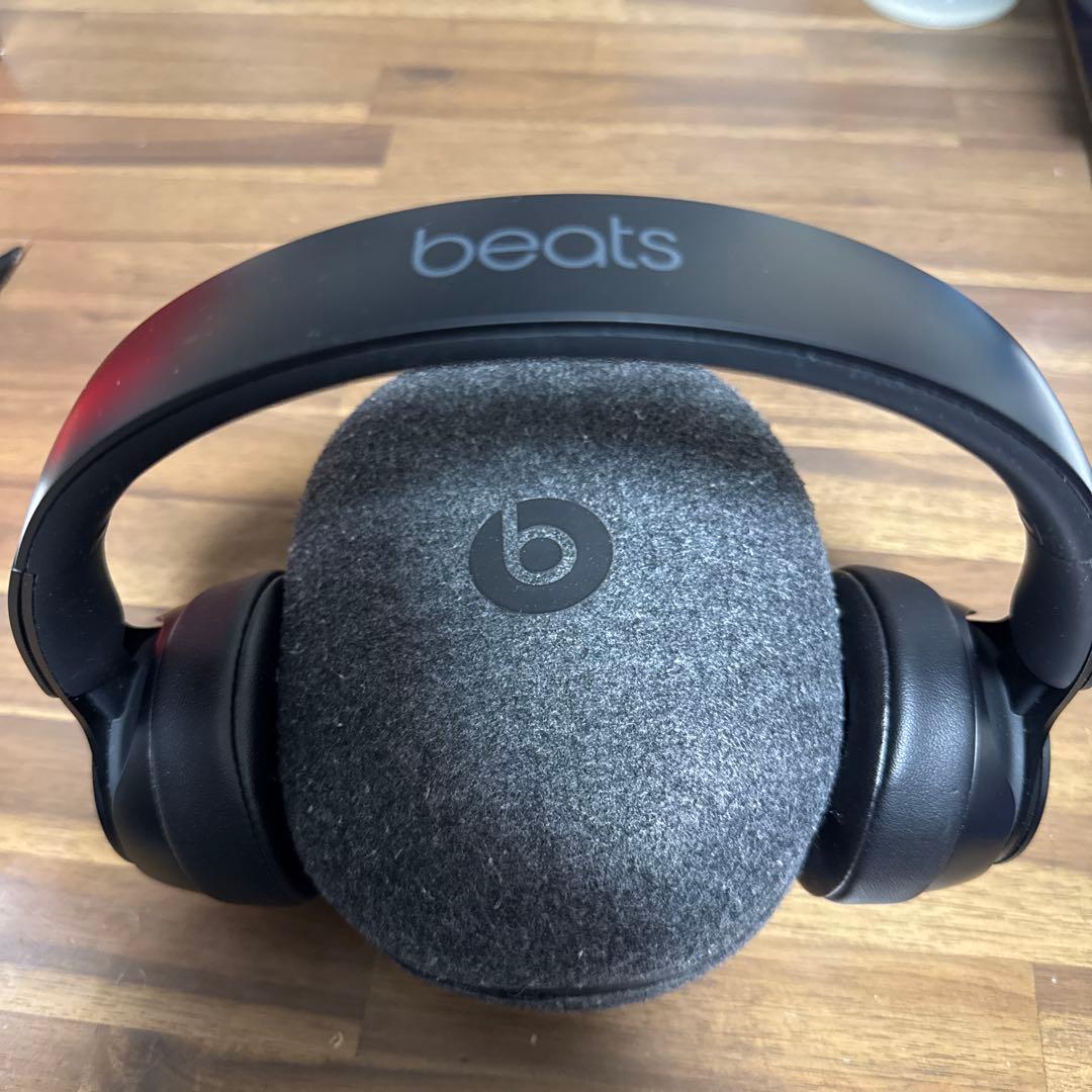 beats solo pro ワイヤレスヘッドホンブラック　ケース付き