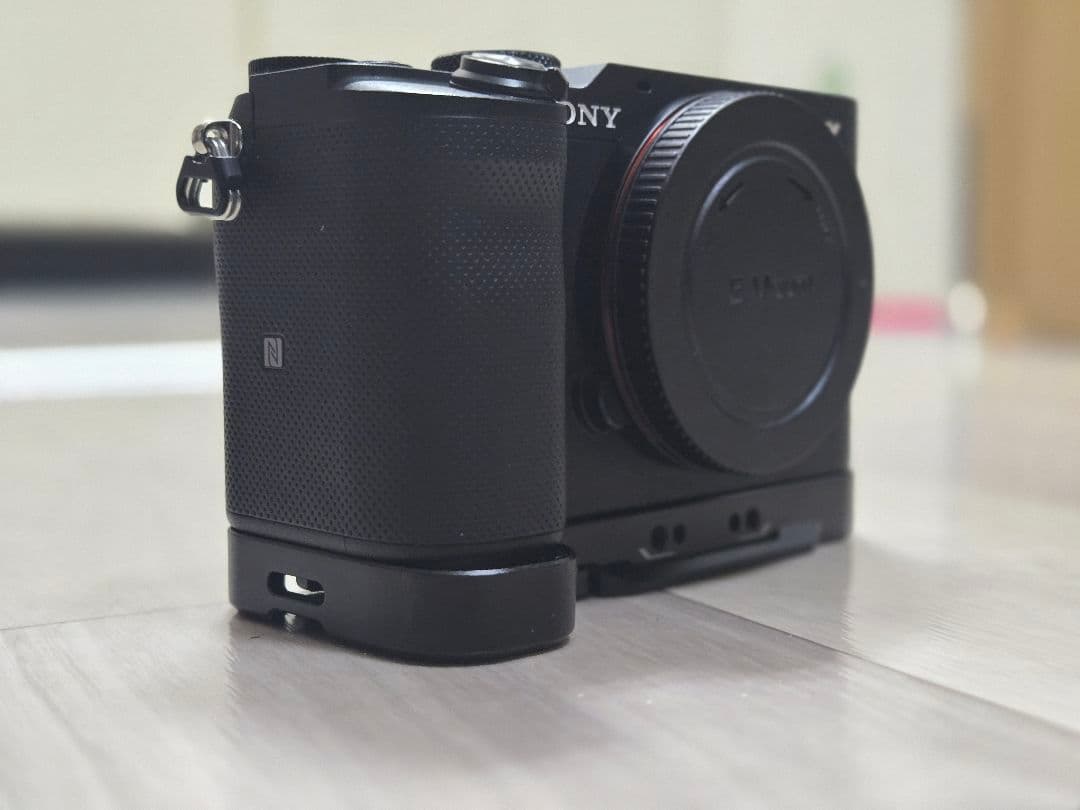 Sony A7C ボディ + Small Rig 専用ケージ