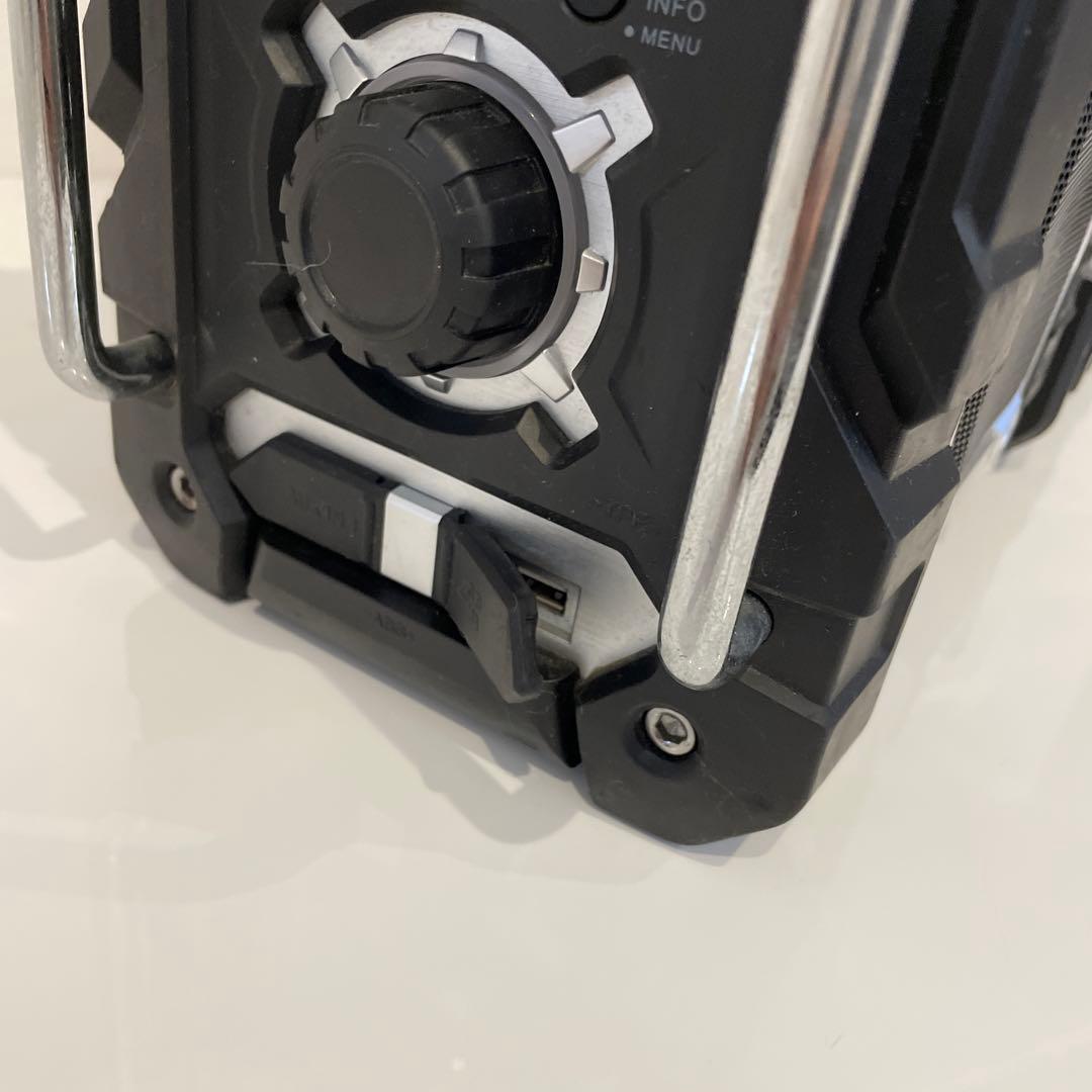 マキタ/Bluetooth/充電式ラジオ/MR108 ／充電器　バッテリー4個付