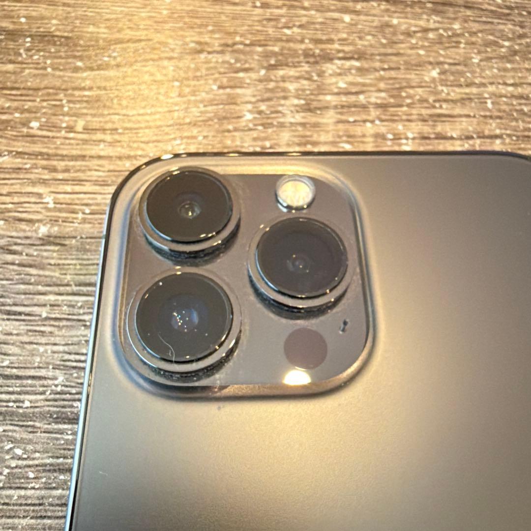 Apple iPhone 13 Pro本体