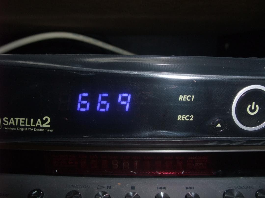 美品　サテラ2　視聴・録画・再生OK　元箱・付属品全てあり　ドングル無タイプ