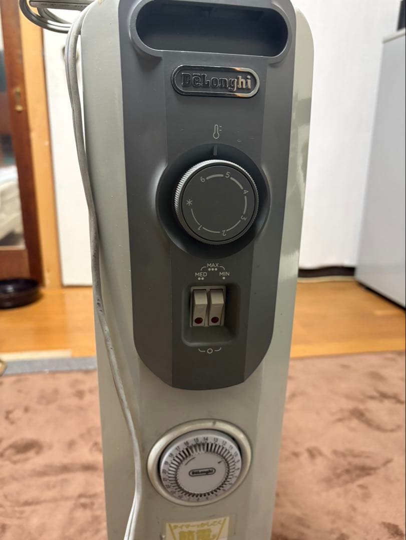 De'Longhi オイルヒーター 1200W リモートコントロール