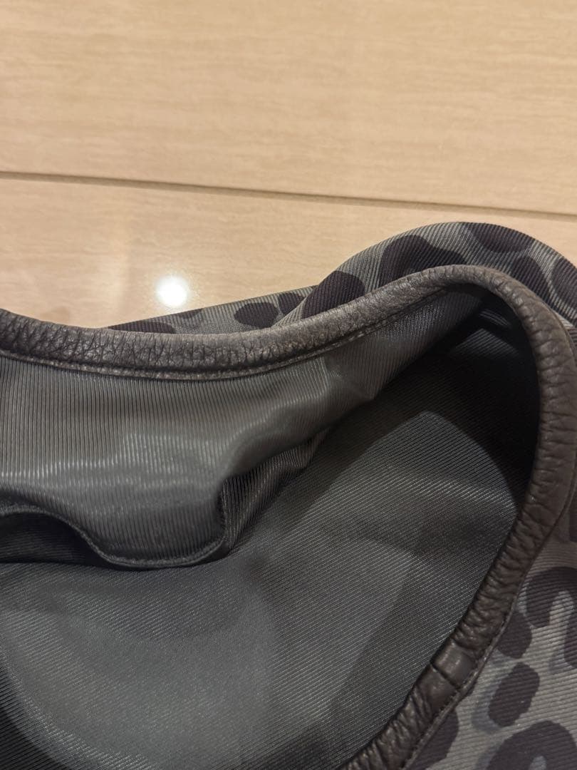 flowerルイヴィトンヒョウ柄ベレー帽