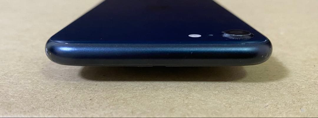 iPhoneSE(第三世代) SIMフリー バッテリー最大容量90%