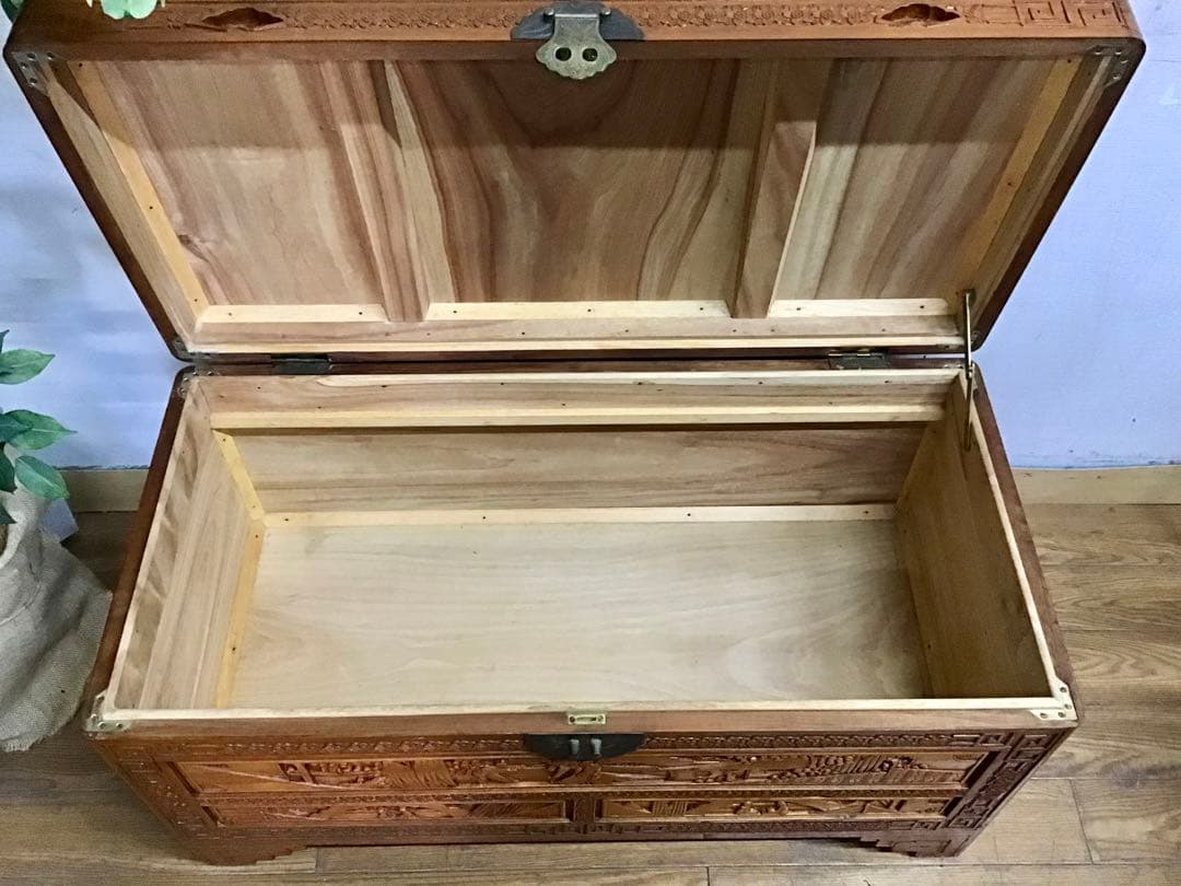 Totoro☆管370☆中国☆アンティーク☆手彫り☆カンファーチェスト