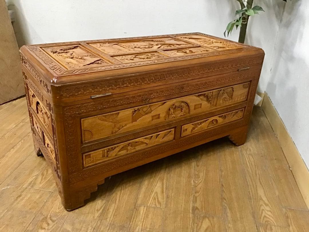 Totoro☆管370☆中国☆アンティーク☆手彫り☆カンファーチェスト