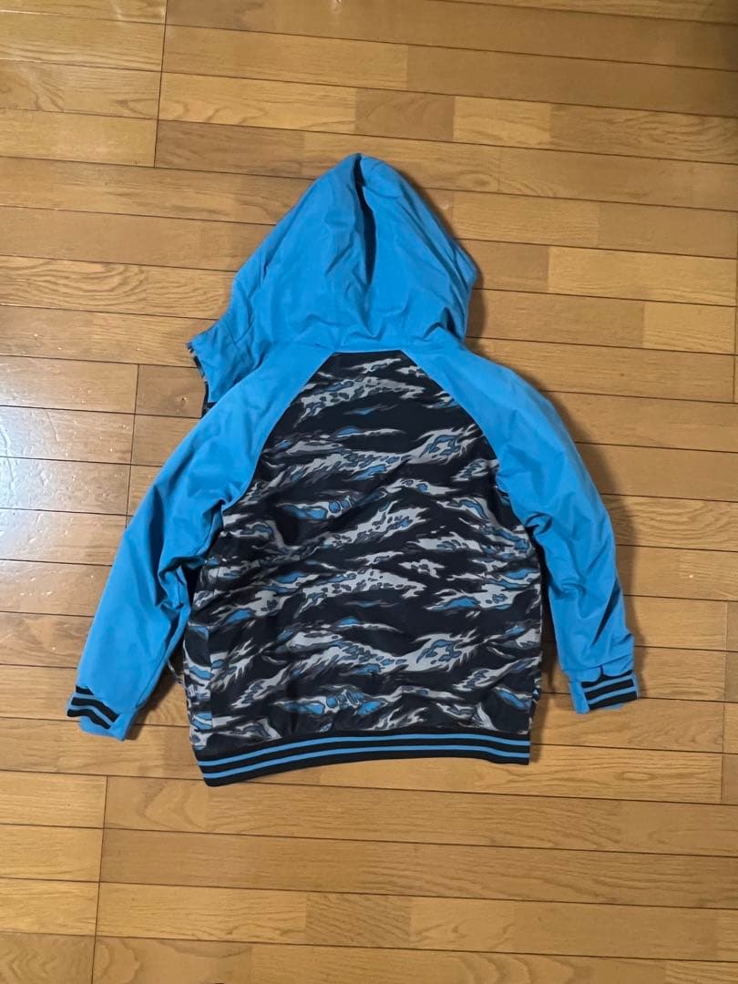 BURTON 子ども用スノーボードウェア