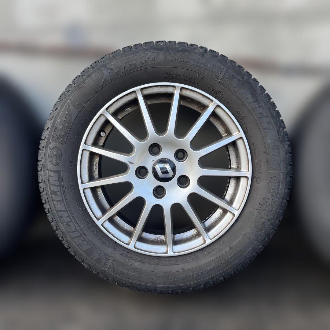 カングー専用ハブリング不要15インチ スポークデザインホイール 4本セット