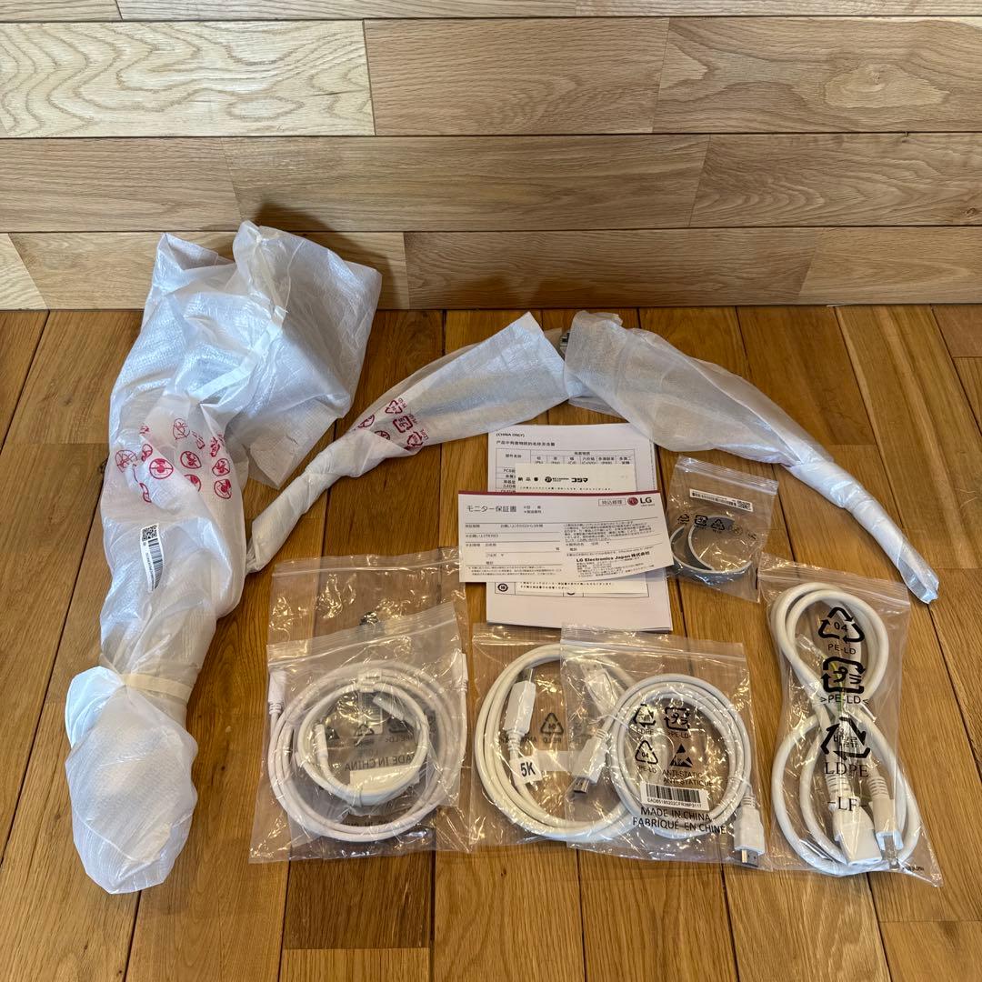 LG 40WP95C-W 5K2K ウルトラワイドモニター 保証27年1月まで