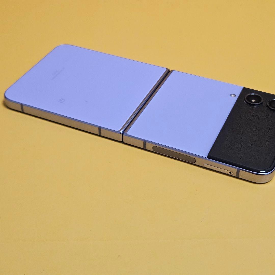 Galaxy Z Flip4 SCG17 ｜24時間以内発送#815