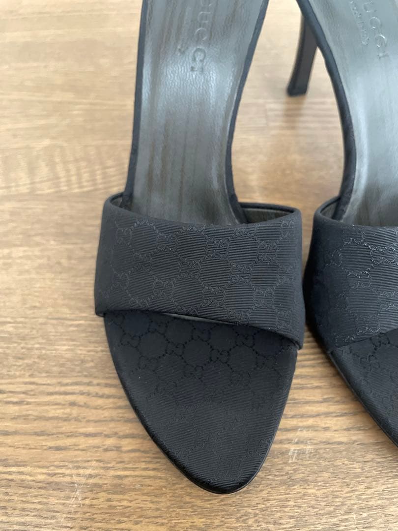 GUCCI モノグラム　ミュール　35C