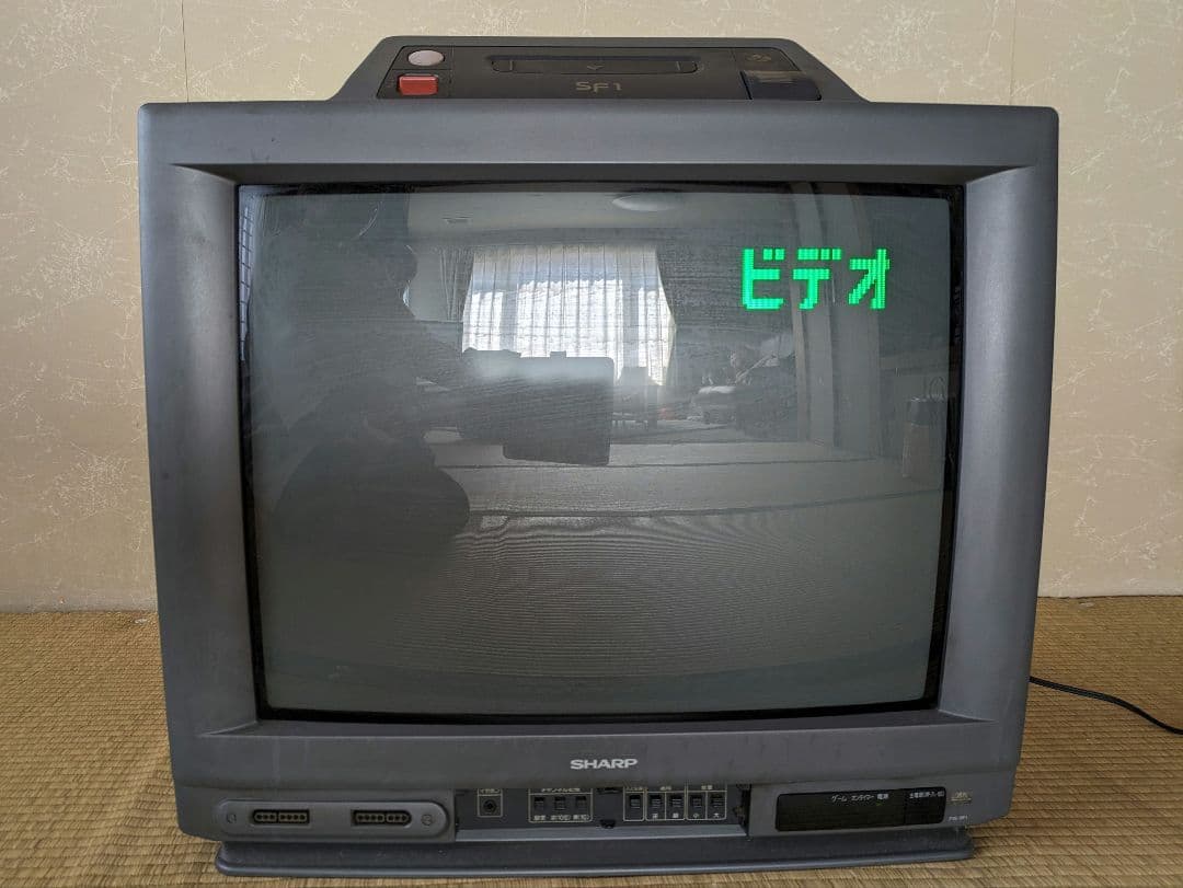 SHARPスーパーファミコン内蔵テレビ　21G-SF1 コントローラー3個付き