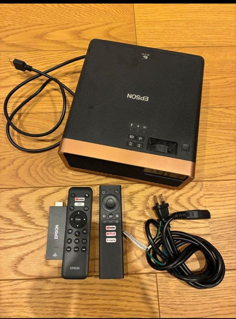 EPSON プロジェクター本体