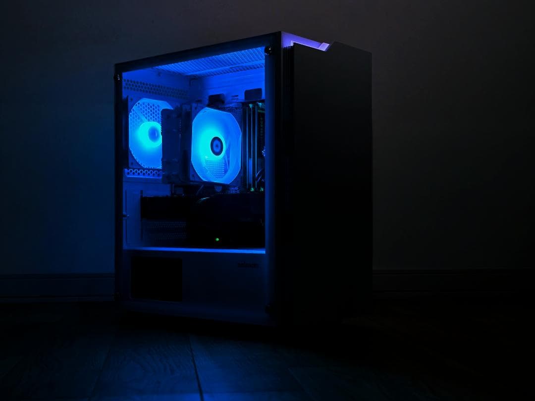 白ゲーミングPC i7-4770 / GTX1060 / SSD512GB