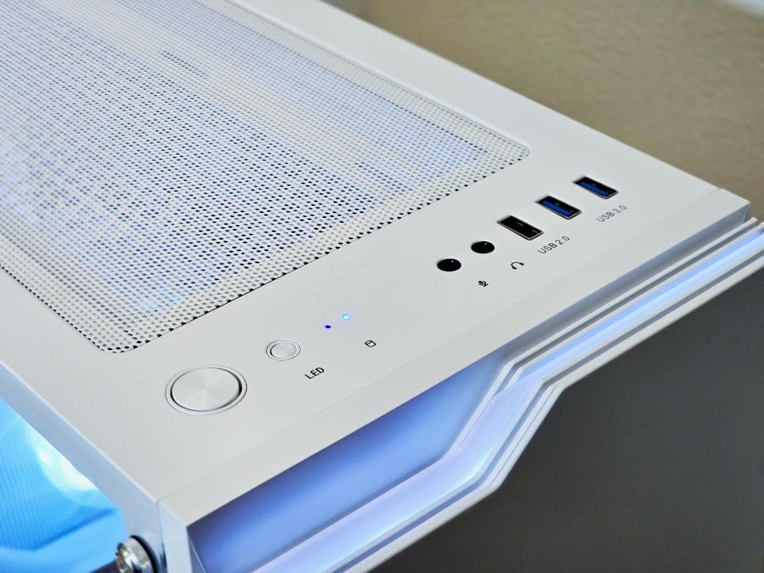 白ゲーミングPC i7-4770 / GTX1060 / SSD512GB