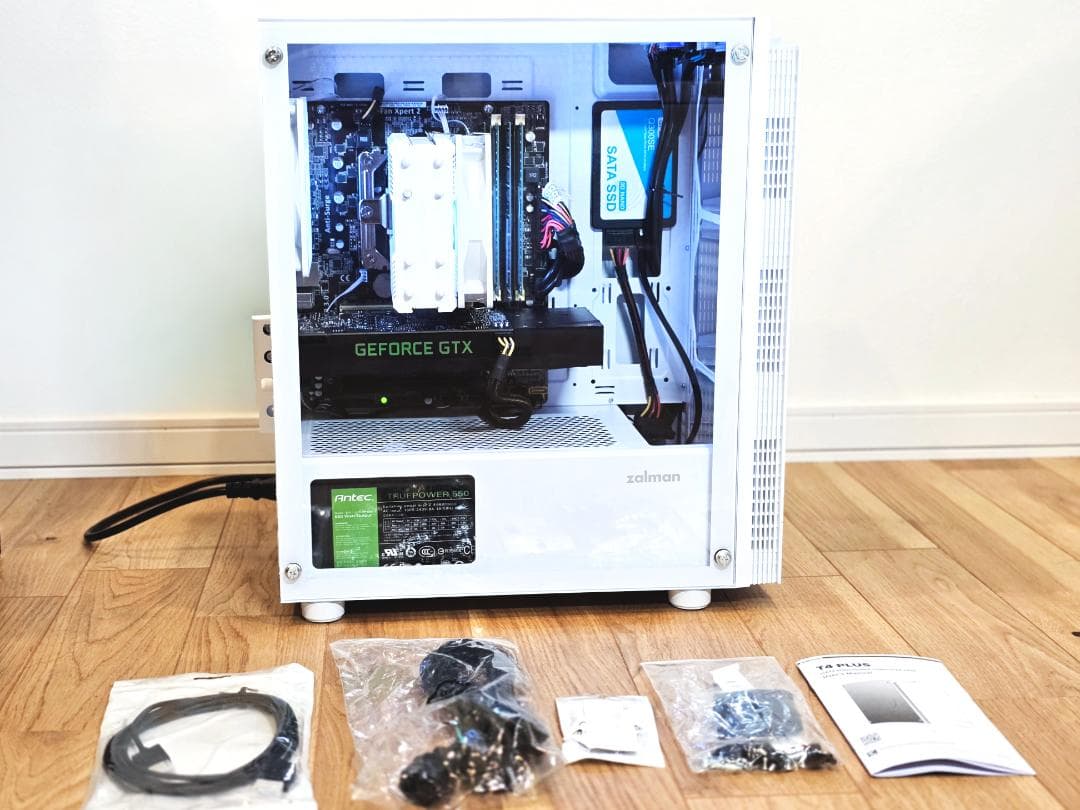 白ゲーミングPC i7-4770 / GTX1060 / SSD512GB