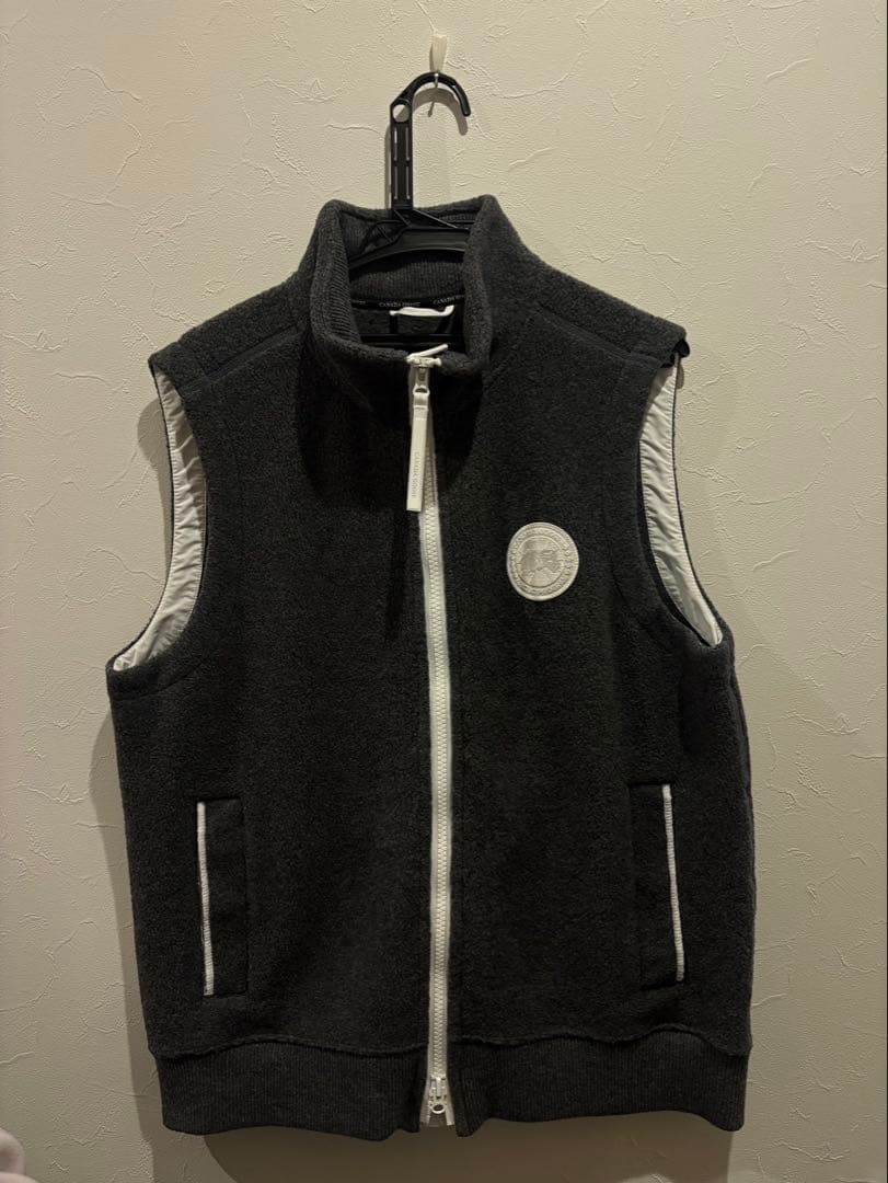 カナダグース フリースベスト
