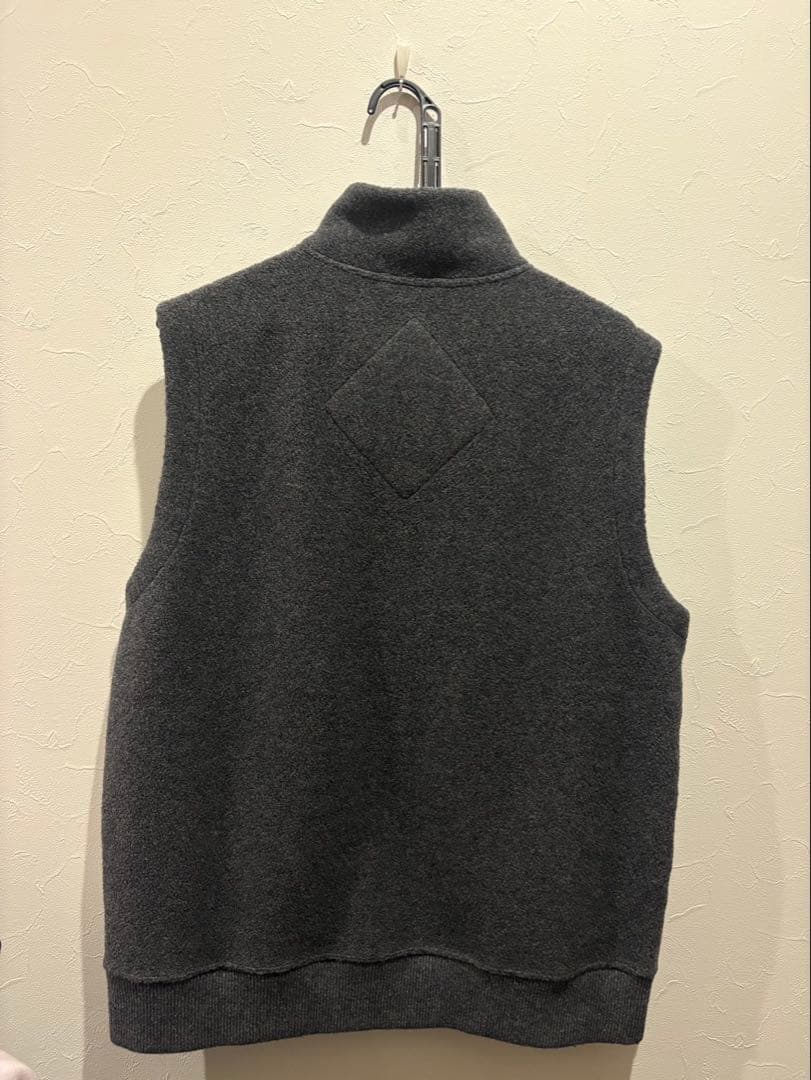 カナダグース フリースベスト