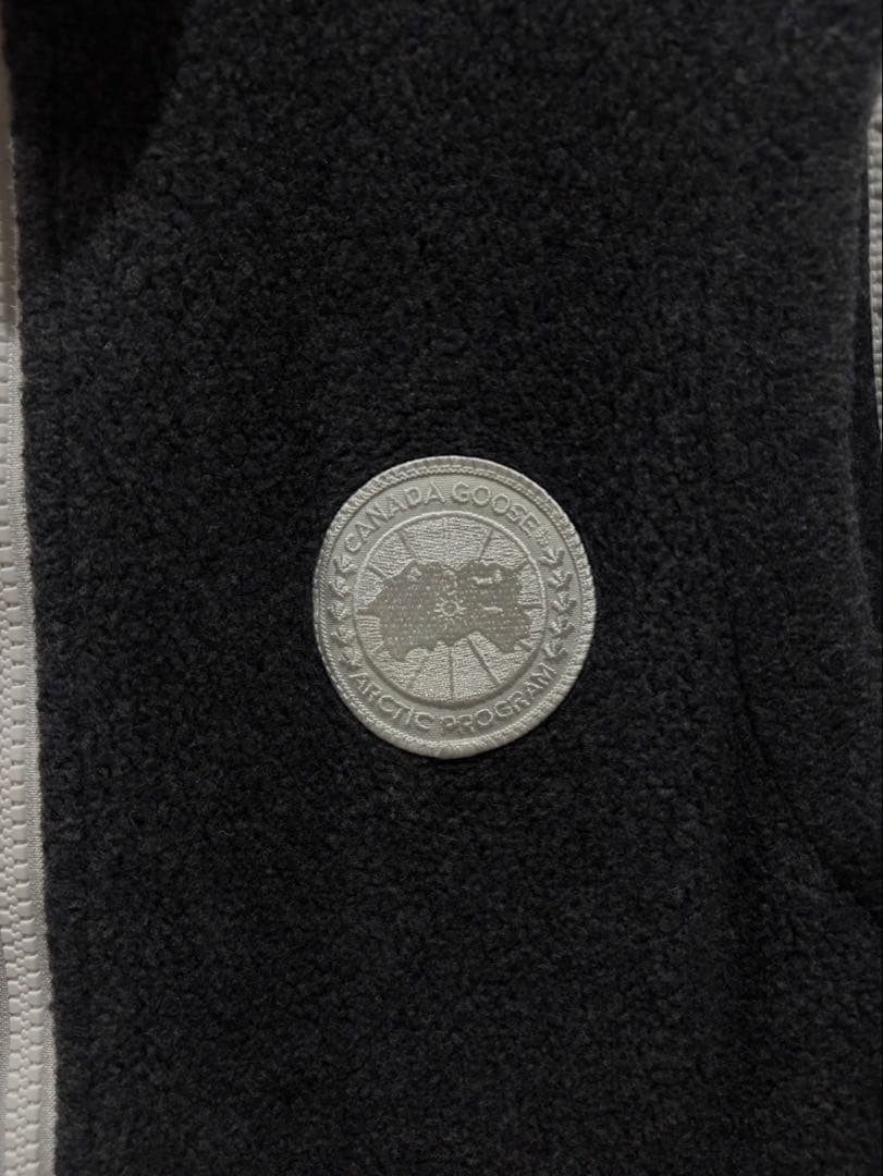 カナダグース フリースベスト