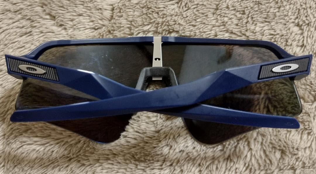 み*み様 OAKLEYオークリー正規品 SUTRO LITE SWEEP