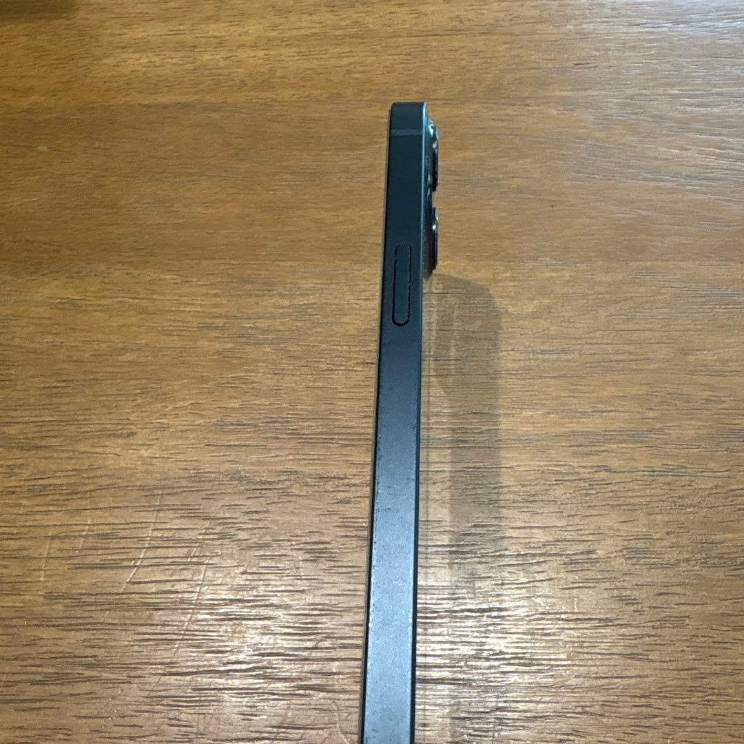 Apple iPhone 13本体 ブラック