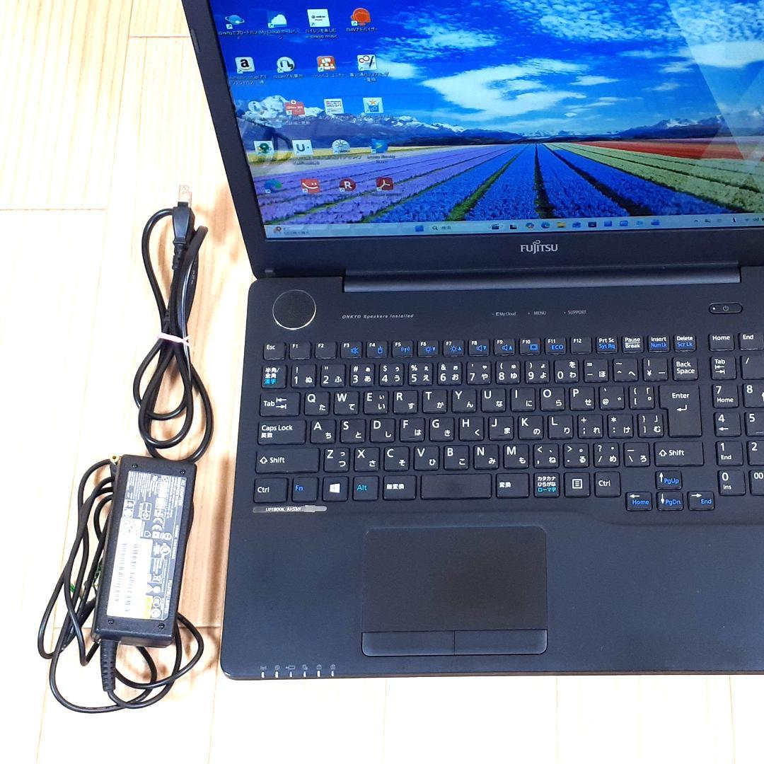 ノートPC　爆速　Fujitsu FMV 15.6インチ シャイニーブラック